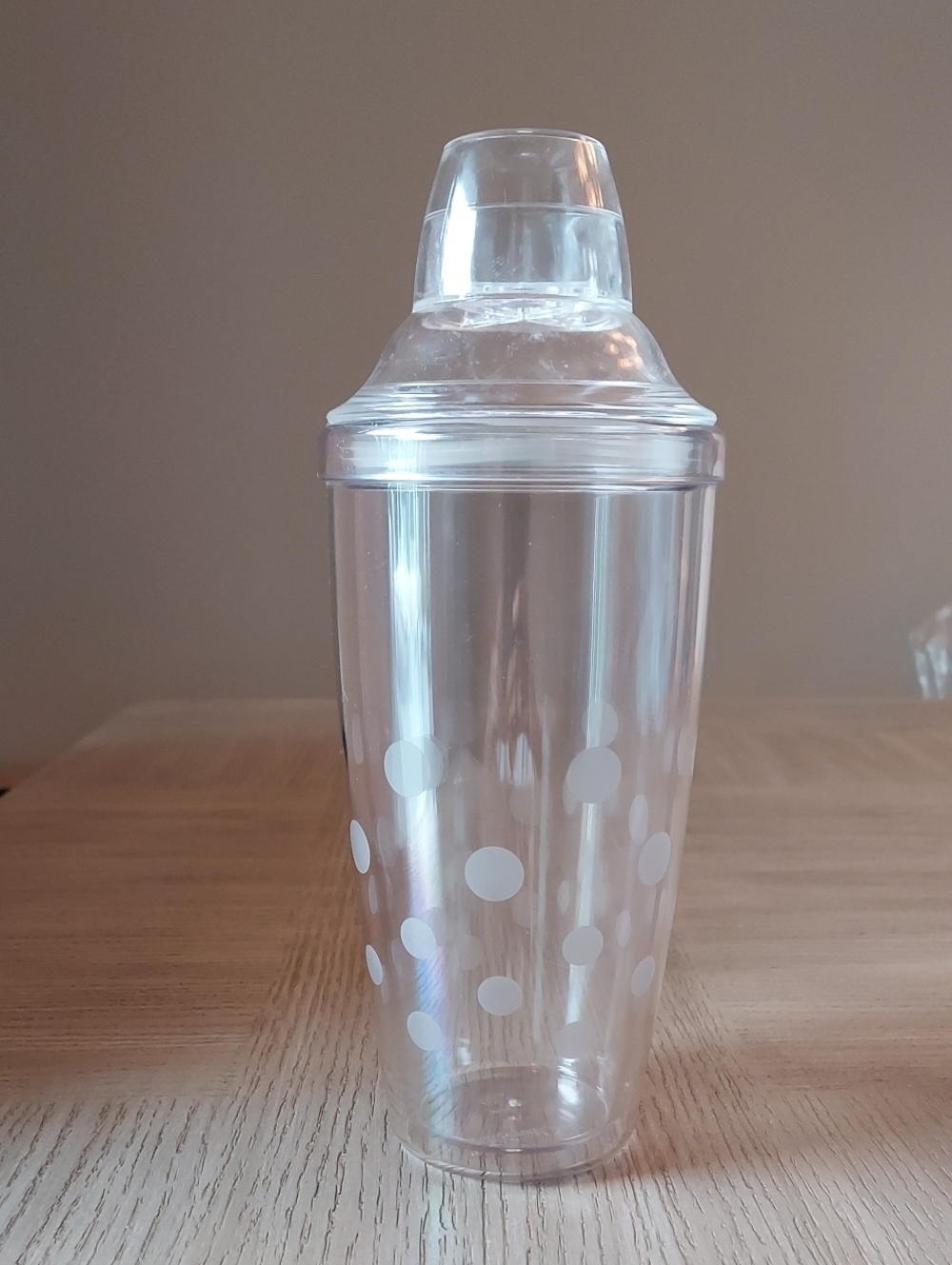 The Pampered Chef Clear Polka Dot Cocktail Shaker